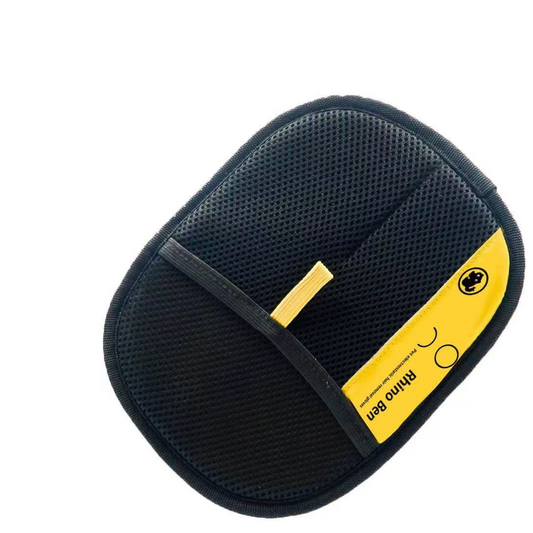 Pet Hair Removal Grooming Glove ? Gentle Deshedding Brush for Dogs & Cats